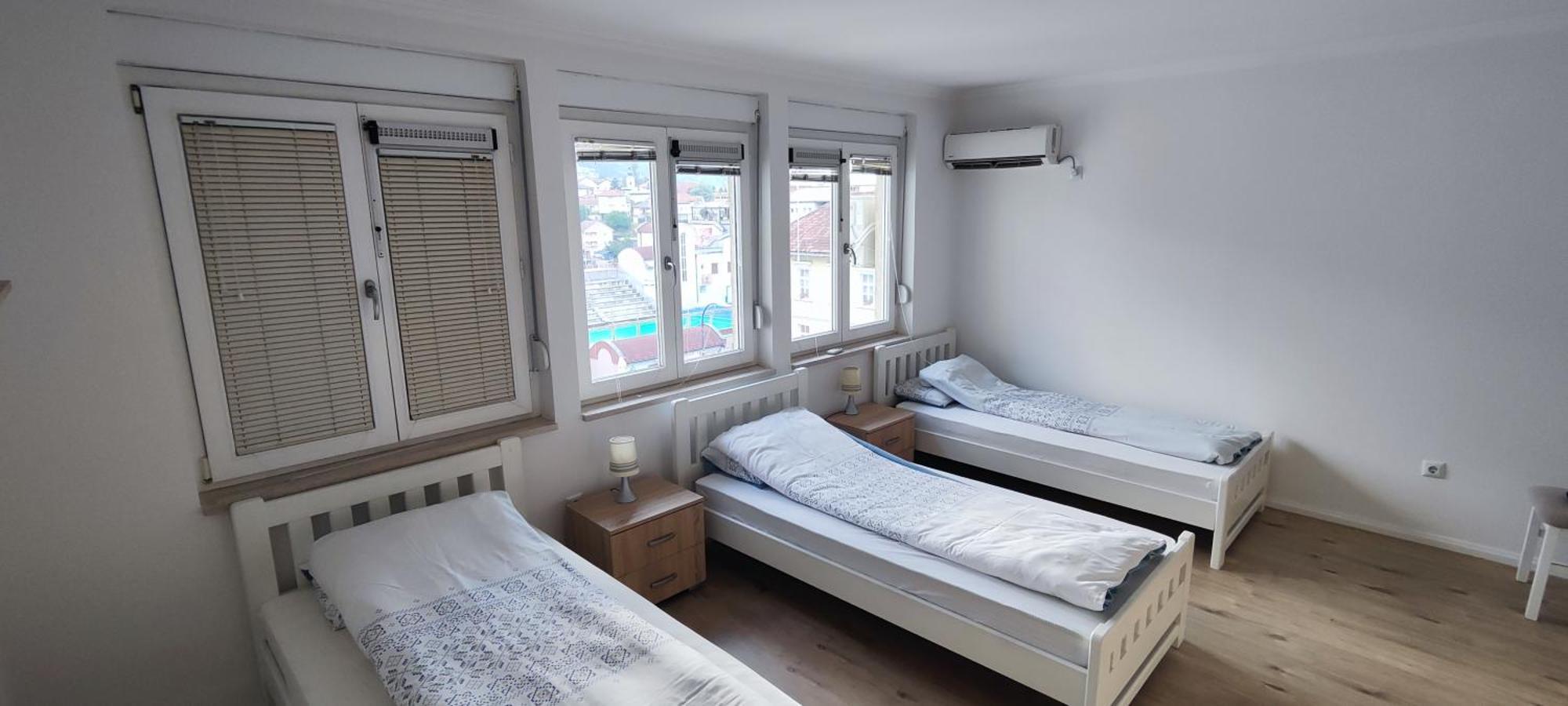 Central Apartment Konjic Exteriör bild